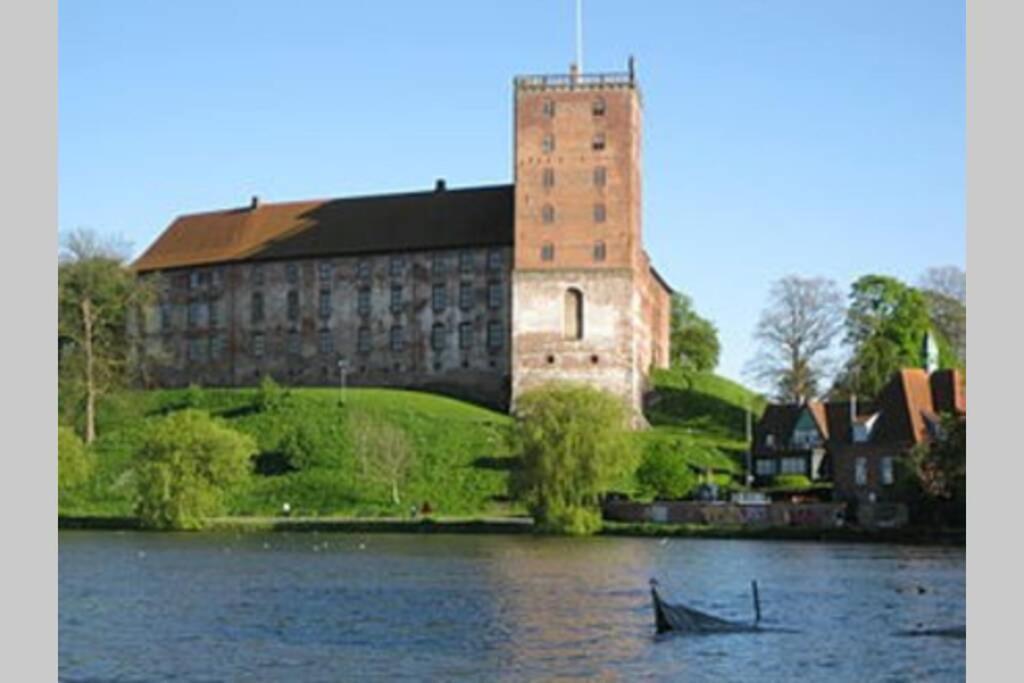 Big House In The Countryside Near Unesco City คราสเตียนฟิลด์ ภายนอก รูปภาพ